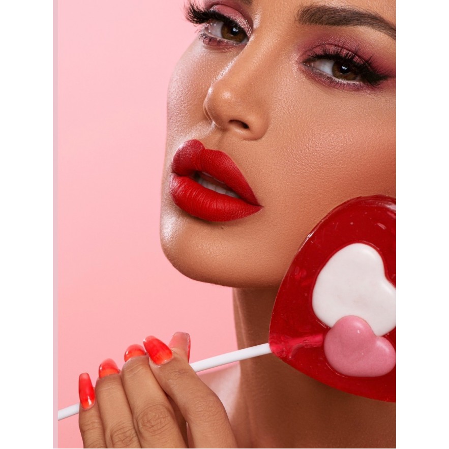 EMMANOUELA > RED VELVET 